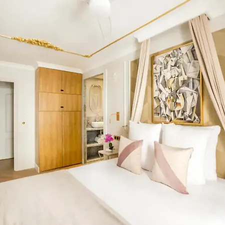 Olympic Apartment